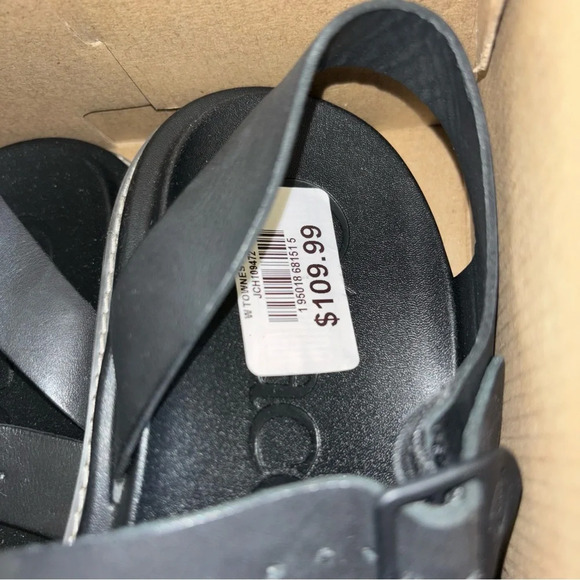 Chaco Towne Sandals NEW - Picture 11 of 14